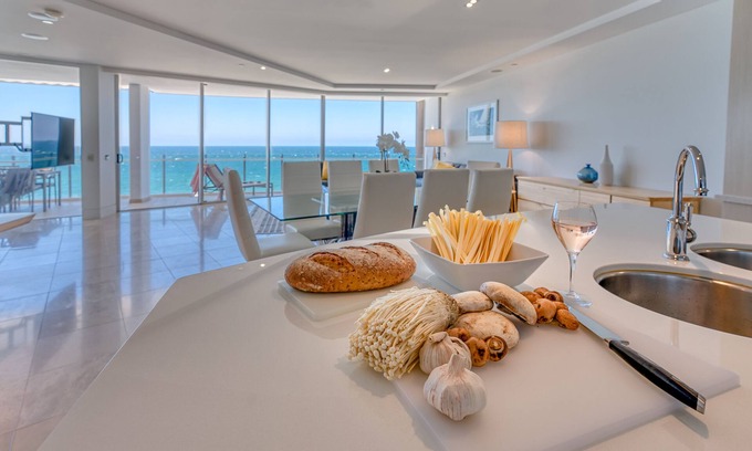Mooloolaba Apartment | Oceans Mooloolaba