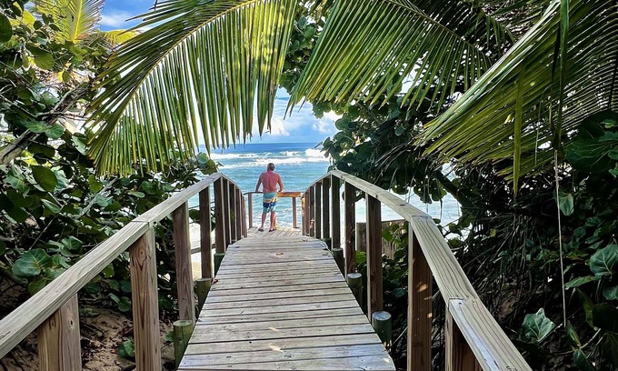 Bajura House | OCEANSIDE PRIVATE HOME! Choose 2,3 or 5 bedroom home,VERY Private SHACKS BEACH