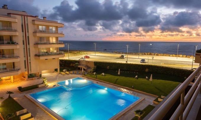 Furadouro Apartment | Oceanview First Line with 2 Pools 4