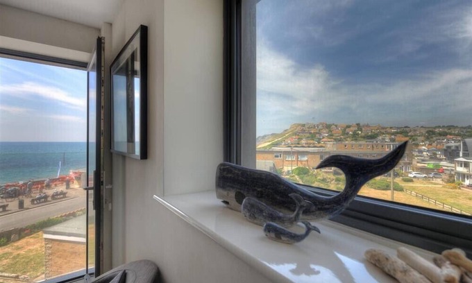 West Bay Cottage | OCTOPUS, romantic, luxury holiday cottage in West Bay