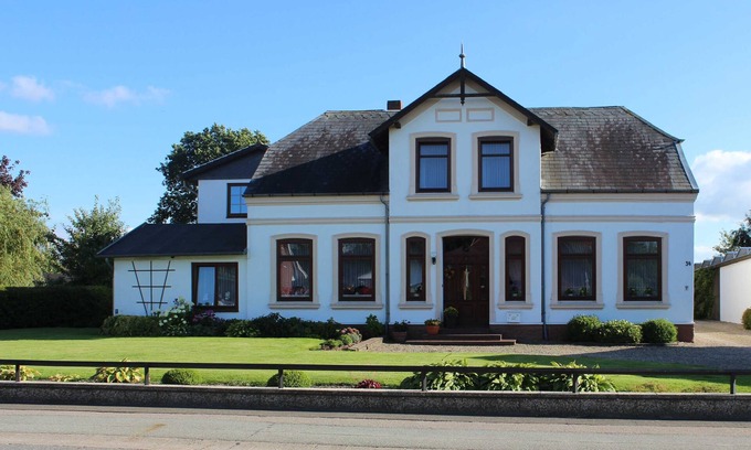 Bistoft Apartment | Oehlert: Apartment with separate entrance - FeWo Oehlert