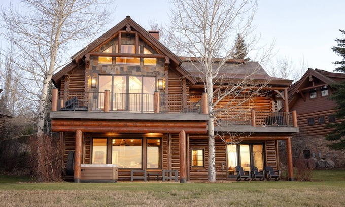 Victor House | Ogden's Fancy Fly Luxury Teton Springs Cabin in Victor, ID w/A/C & Hot Tub