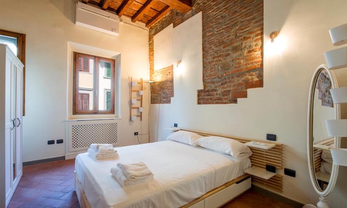 Santa Maria Novella Apartment | Ognissanti apartment