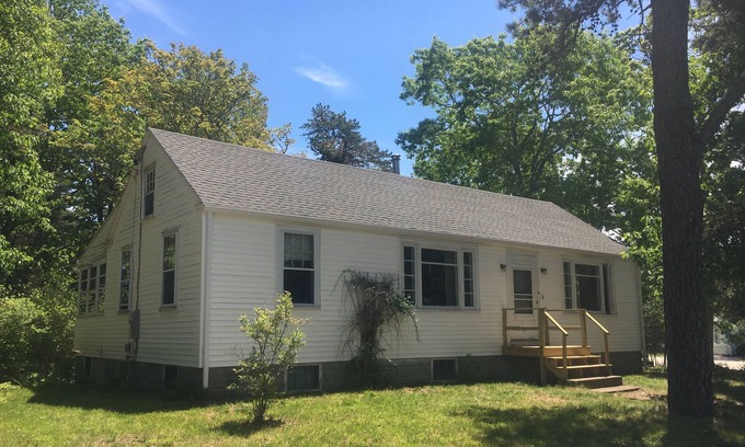Ogunquit Cottage | Ogunquit-Footbridge beach - 2 bdrm cottage