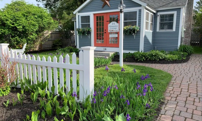Ogunquit Cottage | Ogunquit Footbridge Beach, sleeps 6, outdoor shower & fireplace, smoke free home