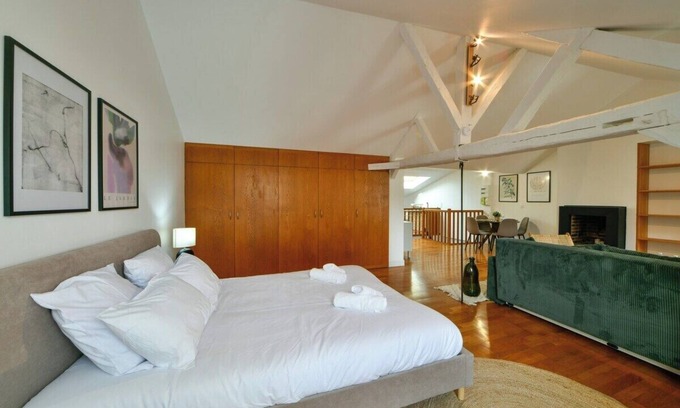 Issoudun Apartment | OIQIA Allegra