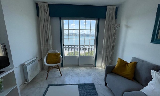 Mino Apartment | Oktheway Miño Little Beach
