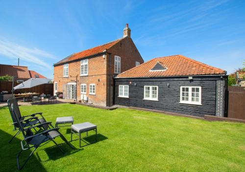 Bacton House | Old Cottage The Log Cabin