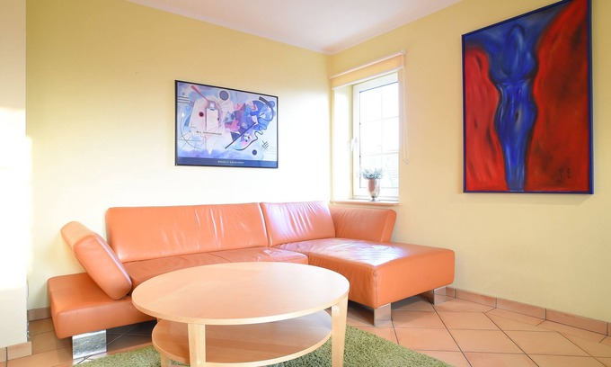 Niederberndorf Apartment | Old farmhouse - attic room on the right