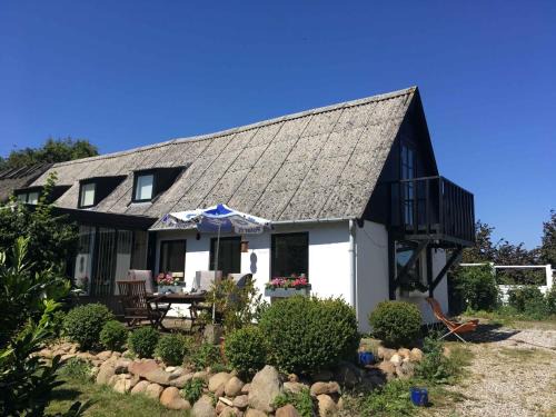 Store Damme House | Old Guardhouse On West Møn