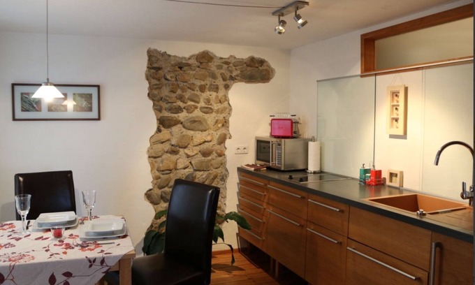 Altstadt Apartment | Old historic residential tower in the old town of Constance