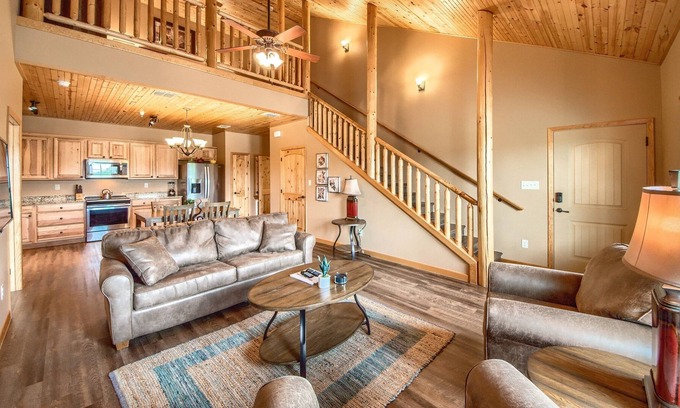 Gruene Condo | Old Mills Resort OM A15 3 Bedroom Condo by Redawning