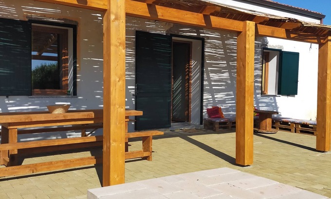 Sassari House | Old renovated farmhouse 300 meters from the sea