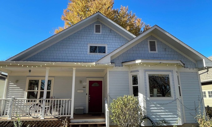 Old Town West House | Old Town Adventure Hub! Spacious, downtown, fun!