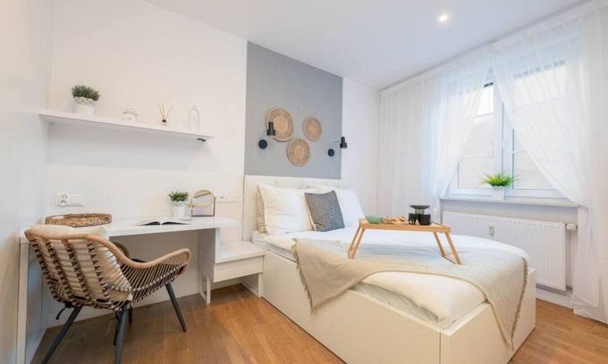 Poznan City Center Apartment | Old Town Apt - 45m2, Top Location - by Rentujemy