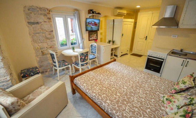 Kotor Old Town Apartment | Old Town Center