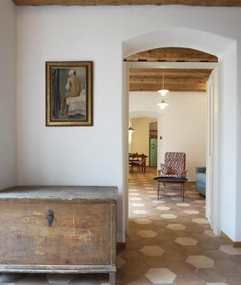 Kutna Hora Apartment | Old Town Flat with Private Patio