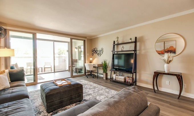 Entertainment District Condo | Old Town Scottsdale 2-bedroom condo