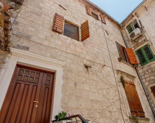 Kotor Old Town Apartment | Old Town South Gate Apartments