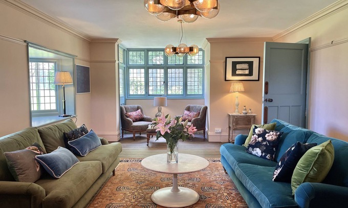 Martin House | Oldestairs House is a much loved family coastal home built in 1910, located in Kingsdown, a beautifu