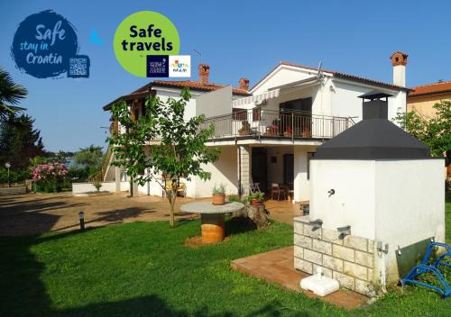 Karigador Apartment | Olga Apartment Near the Beach