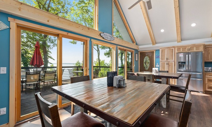 Nisswa House | On Gull Lake | Hot Tub | Fireplace | Fire Pit