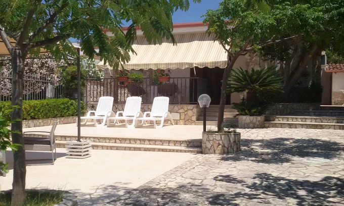 Trappeto Villa | On holiday by the sea just 100 meters from the beach !