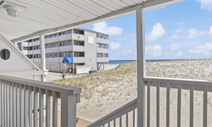 Hampton Condo | On the Beach-Dog Friendly 2BR Condo walk to the waves.