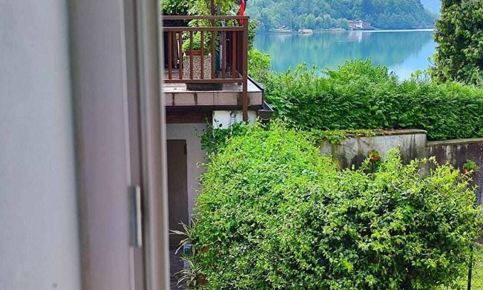 San Cristoforo Apartment | ON THE LAKE as at the sea