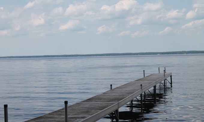 Bridgeport House | On the water with dock
