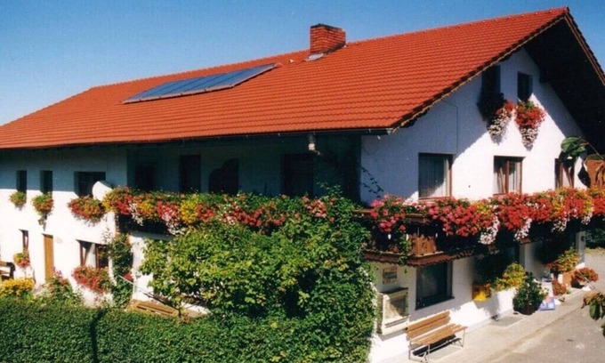 Krailing House | One-bedroom apartment