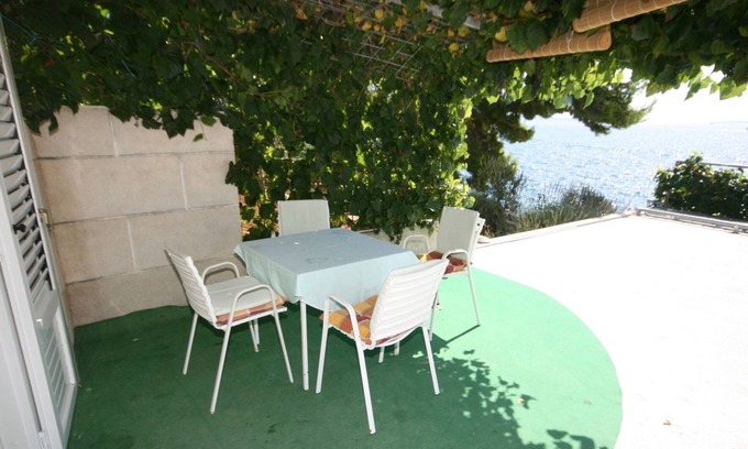 Okrug Donji Apartment | One bedroom apartment near beach Okrug Donji, Čiovo (A-6859-b)