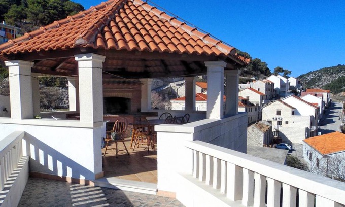 Pucisca Apartment | One bedroom apartment with terrace Pučišća, Brač (A-754-a)