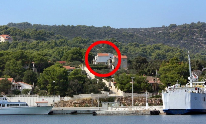 Rogac Apartment | One bedroom apartment with balcony and sea view Rogač, Šolta (A-21346-b)