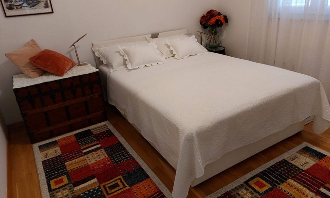 Dugis Apartment | One bedroom apartment with balcony and sea view Makarska (A-23153-a)