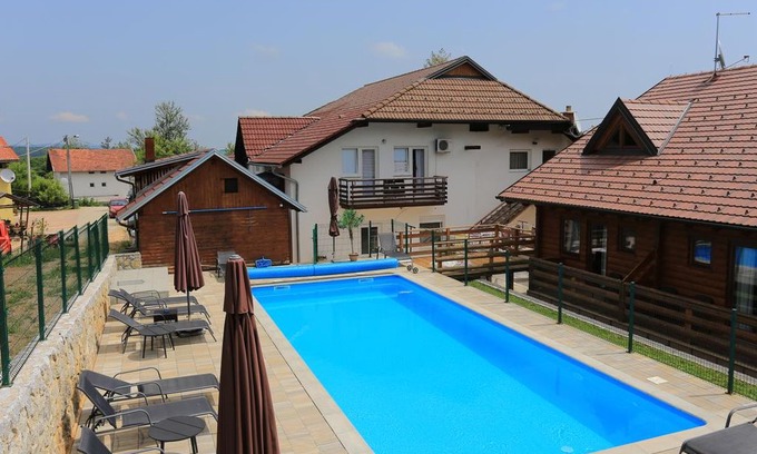 Grabovac Apartment | One bedroom apartment with terrace Grabovac (Plitvice) (A-17514-a)