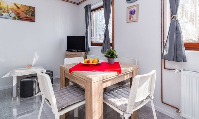 Rakovica Apartment | One bedroom apartment with air-conditioning Grabovac, Plitvice (A-20709-a)