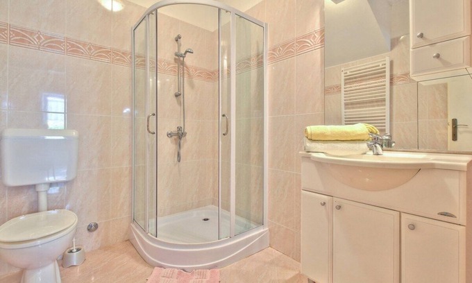 Đuba Apartment | One bedroom apartment Lorena 2, just few minutes from the beach