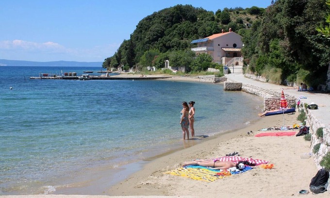 Kampor Apartment | One bedroom apartment with balcony and sea view Kampor, Rab (A-12773-d)