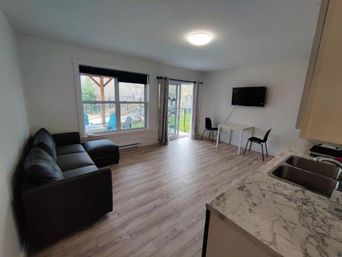 Halifax Apartment | One bedroom unit for corporate stays & travellers