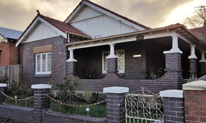 Bathurst House | One Fifty Five William