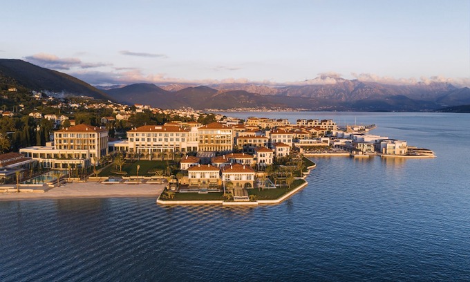 Denovici Hotel | One&Only Portonovi