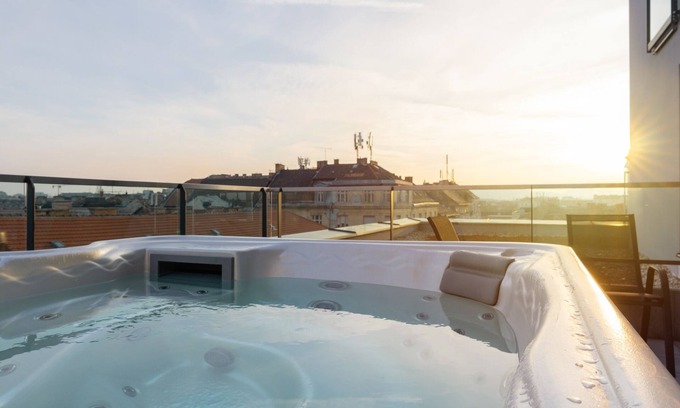 Erzsebetvaros Hotel | Onyx Luxury Budapest