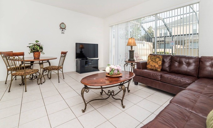 Windsor Hills House | OP7652 Windsor Hills 3 Bedroom Private Pool Townhome