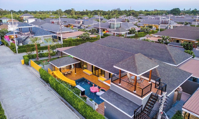 Kao Yai Villa | Orange Private Pool Villa, Near Cham Am Beach