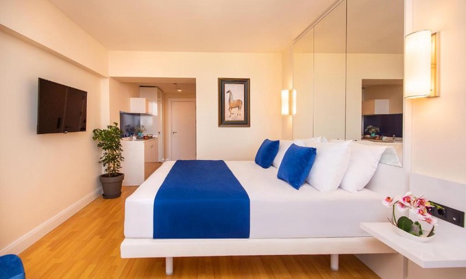 New Boulevard Hotel | Orbi City Hotel Official