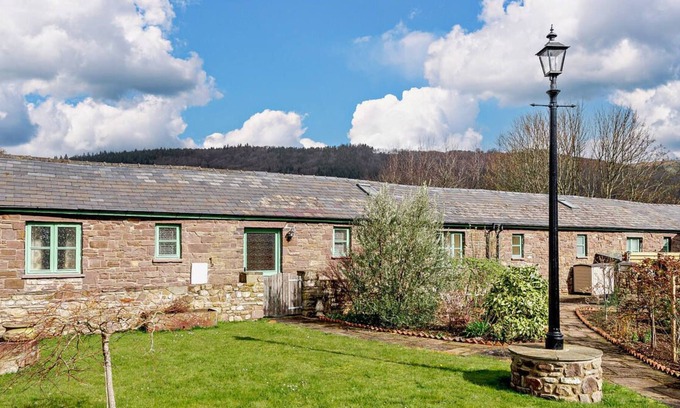 Gilwern House | Orchard View in Abergavenny