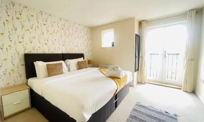 Cambridge House | Orchid House