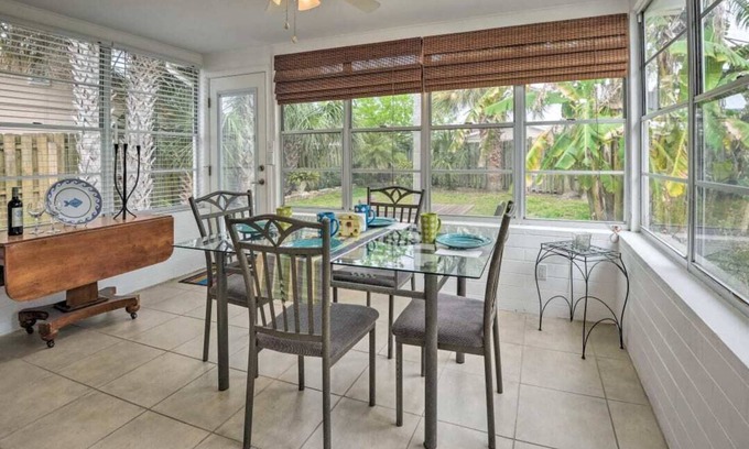 Oakdale Park House | Ormond Beach home w/patio, 1 block to the beach