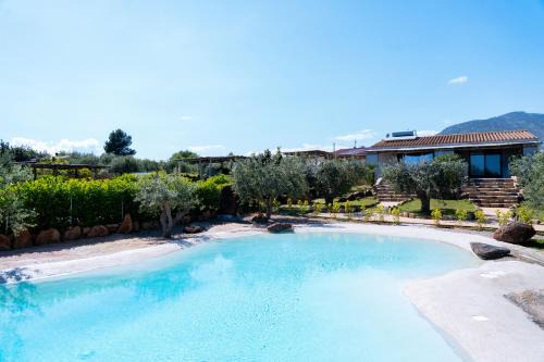Orosei House | Orosei RE - Il Paradiso degli Ulivi con PISCINA e vista mare